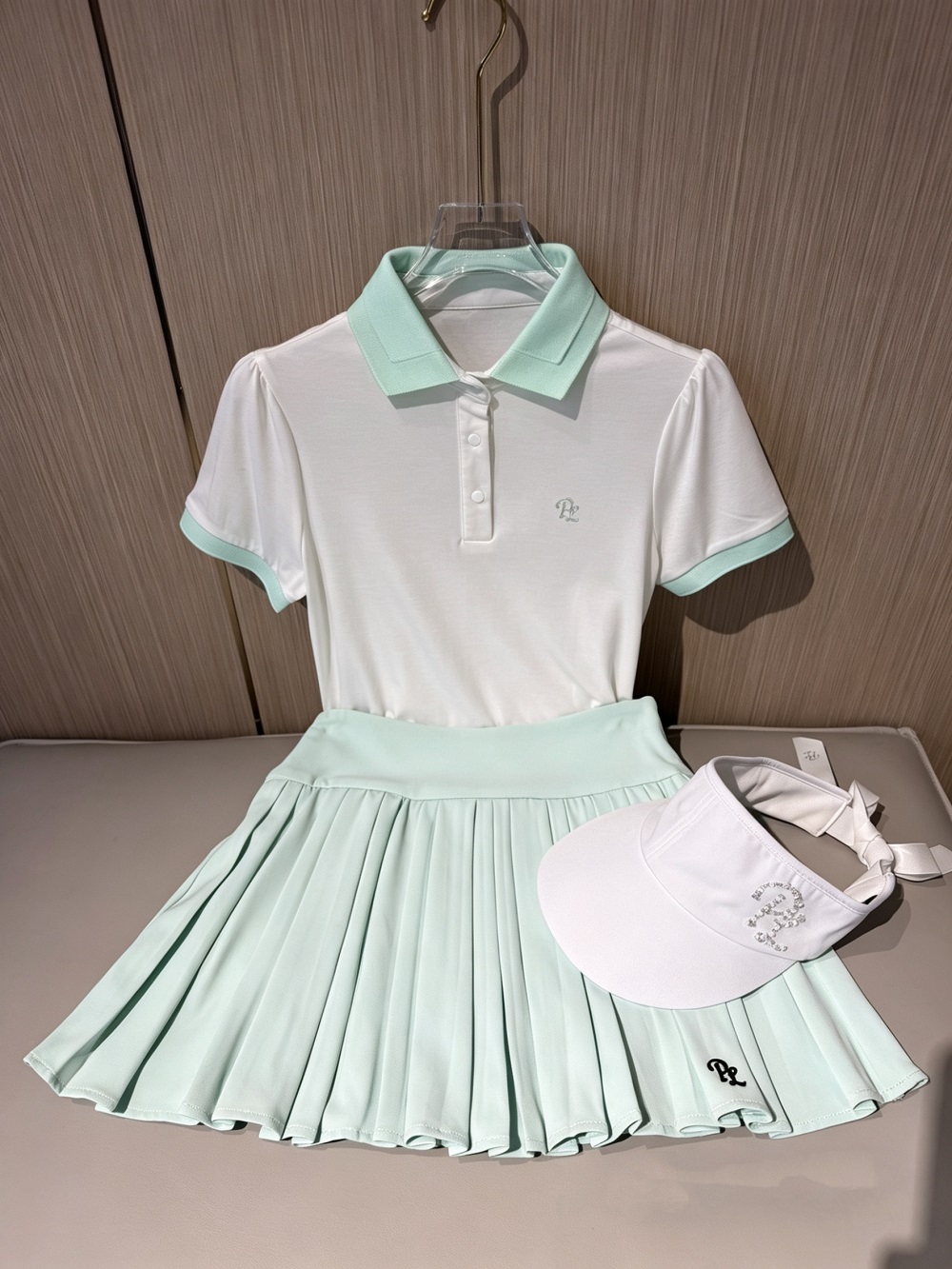 قمصان بولو نسائية بياقة مزدوجة - مراجعة Golf Equipment For Women وسعره