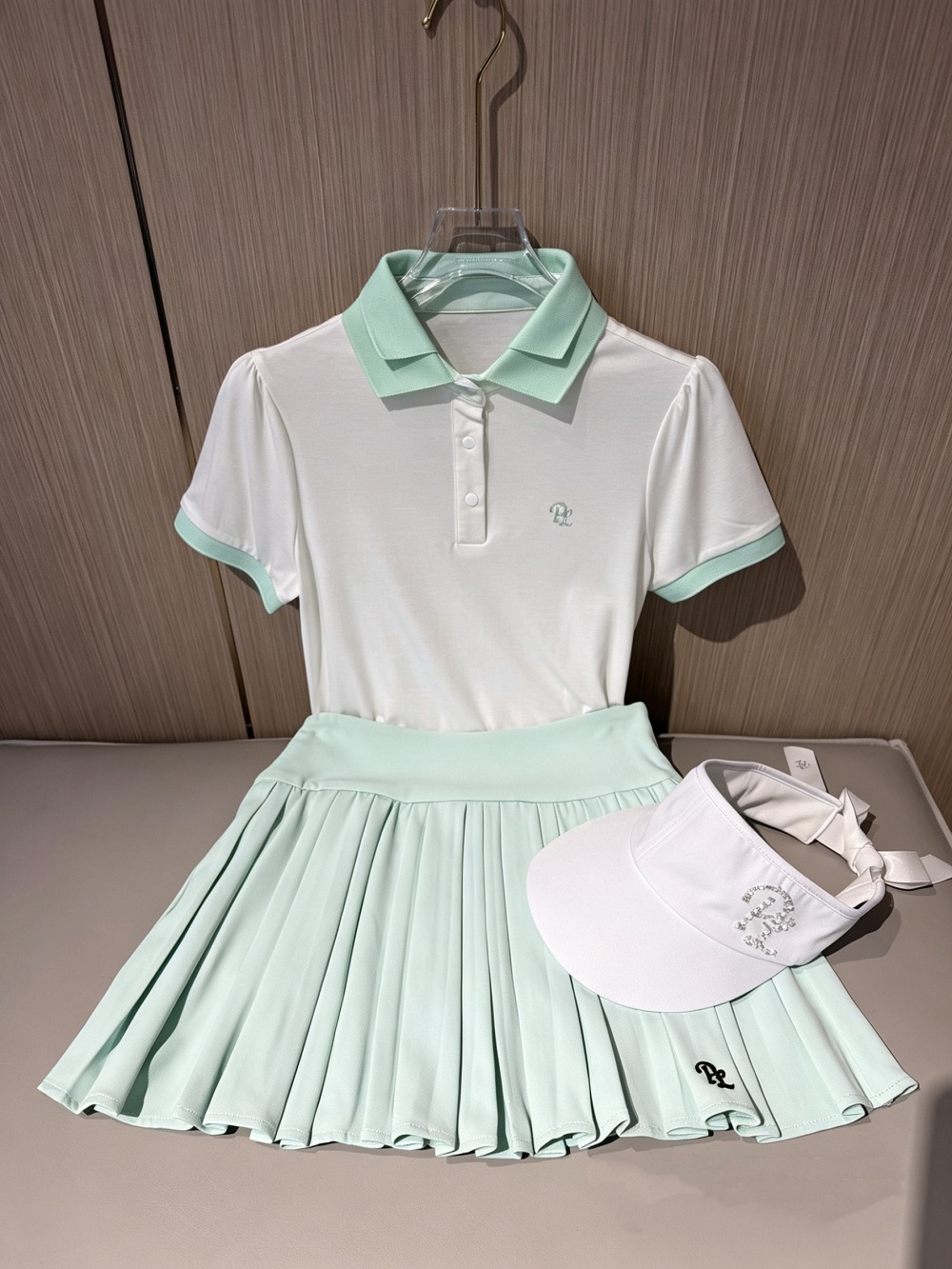 قمصان بولو نسائية بياقة مزدوجة - مراجعة Golf Equipment For Women وسعره